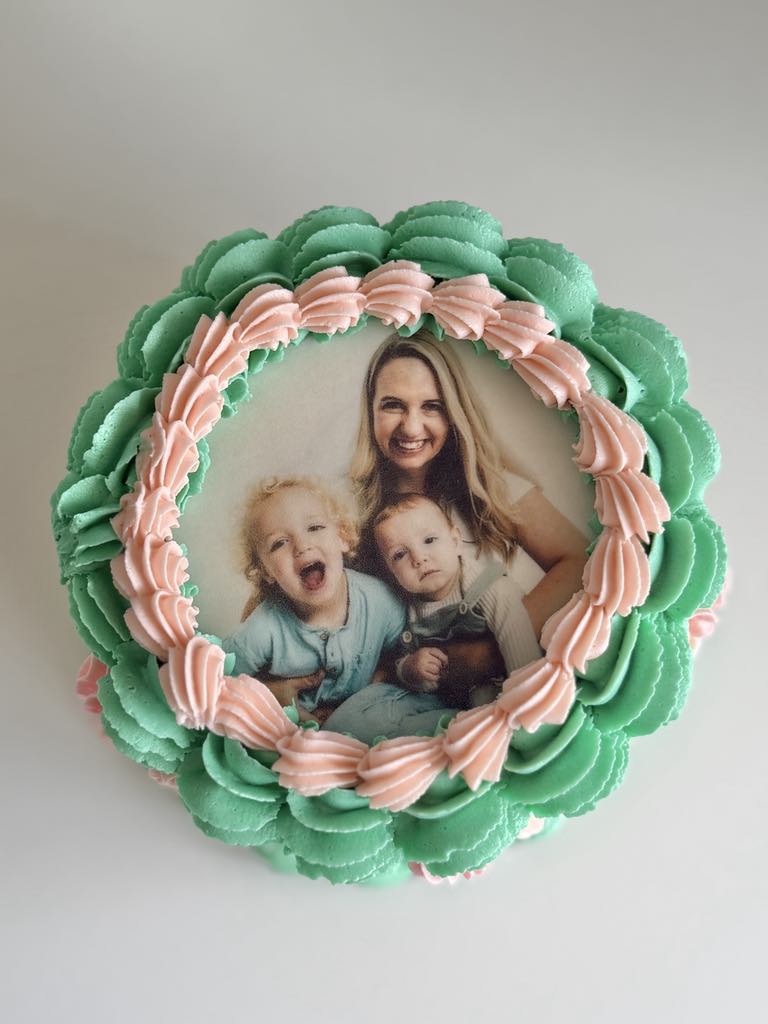 Mothers Day vintage cake
