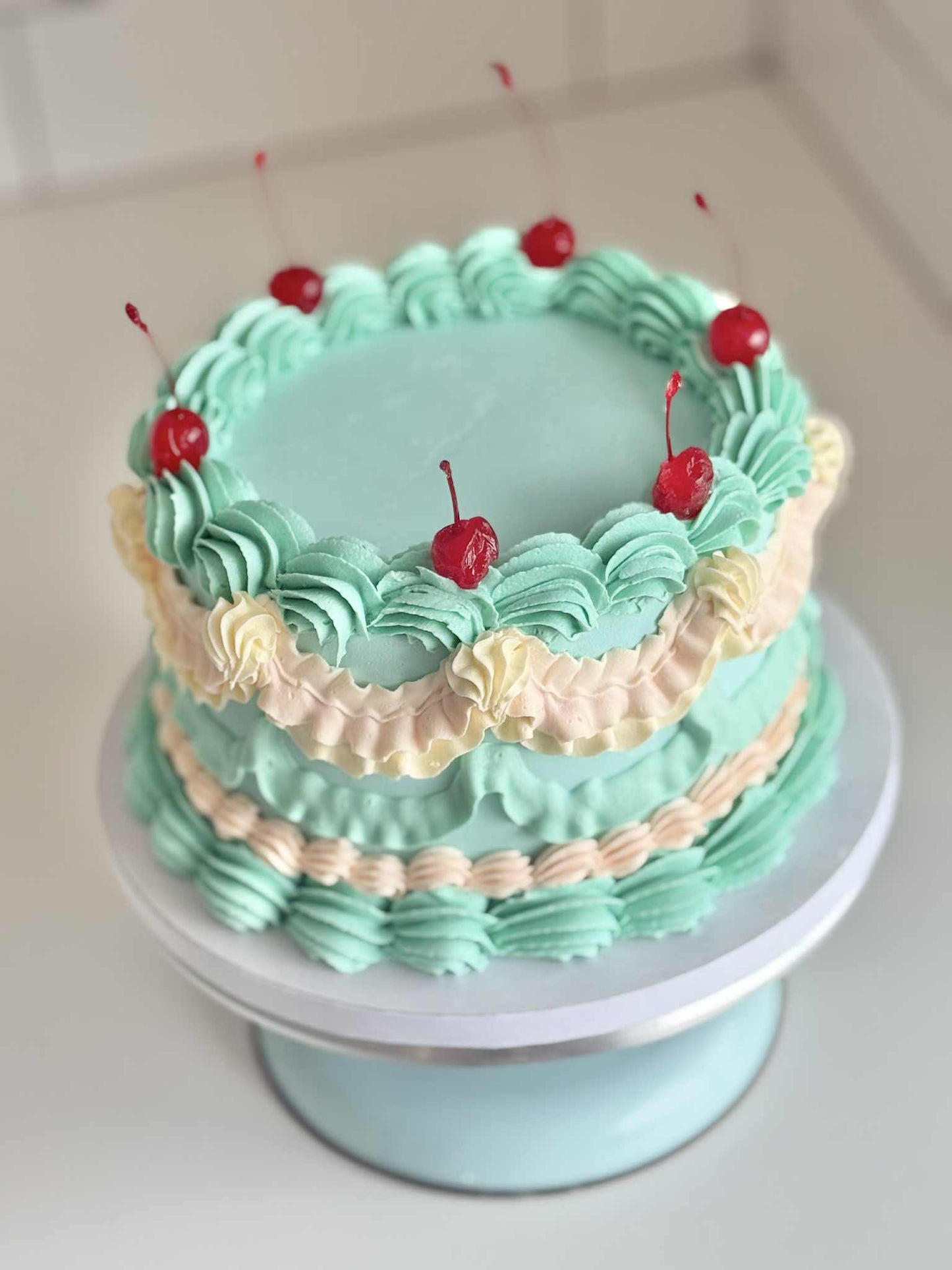 Vintage buttercream piping class - Tuesday November 4th - 6:30 - 8pm