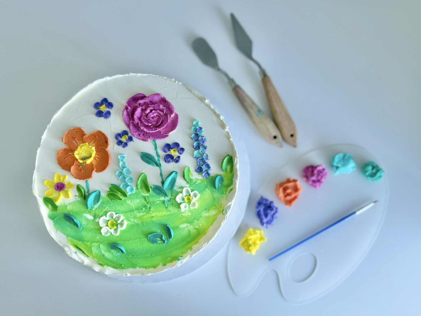 Buttercream and bubbles - Cake painting class! - Saturday 18th October, 1-2:30pm
