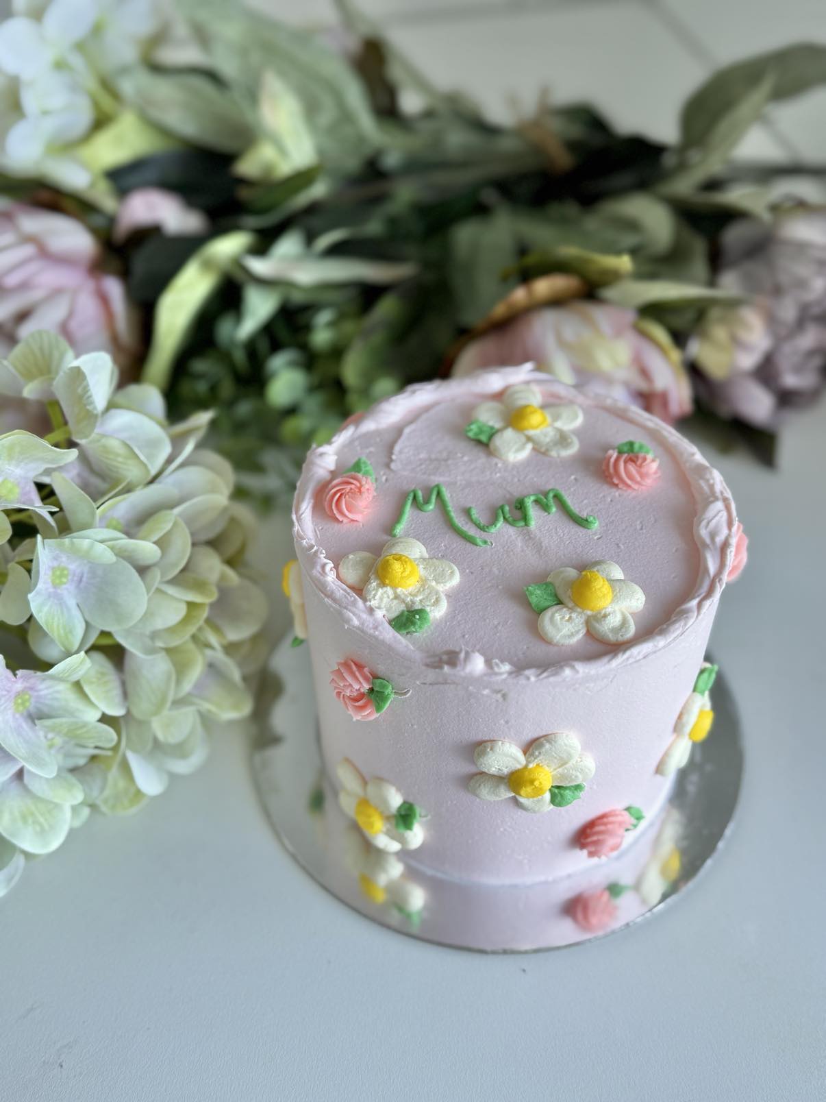 Mothers day cake class Buttercream and Bubbles - Saturday 10th May - 3-4:30pm