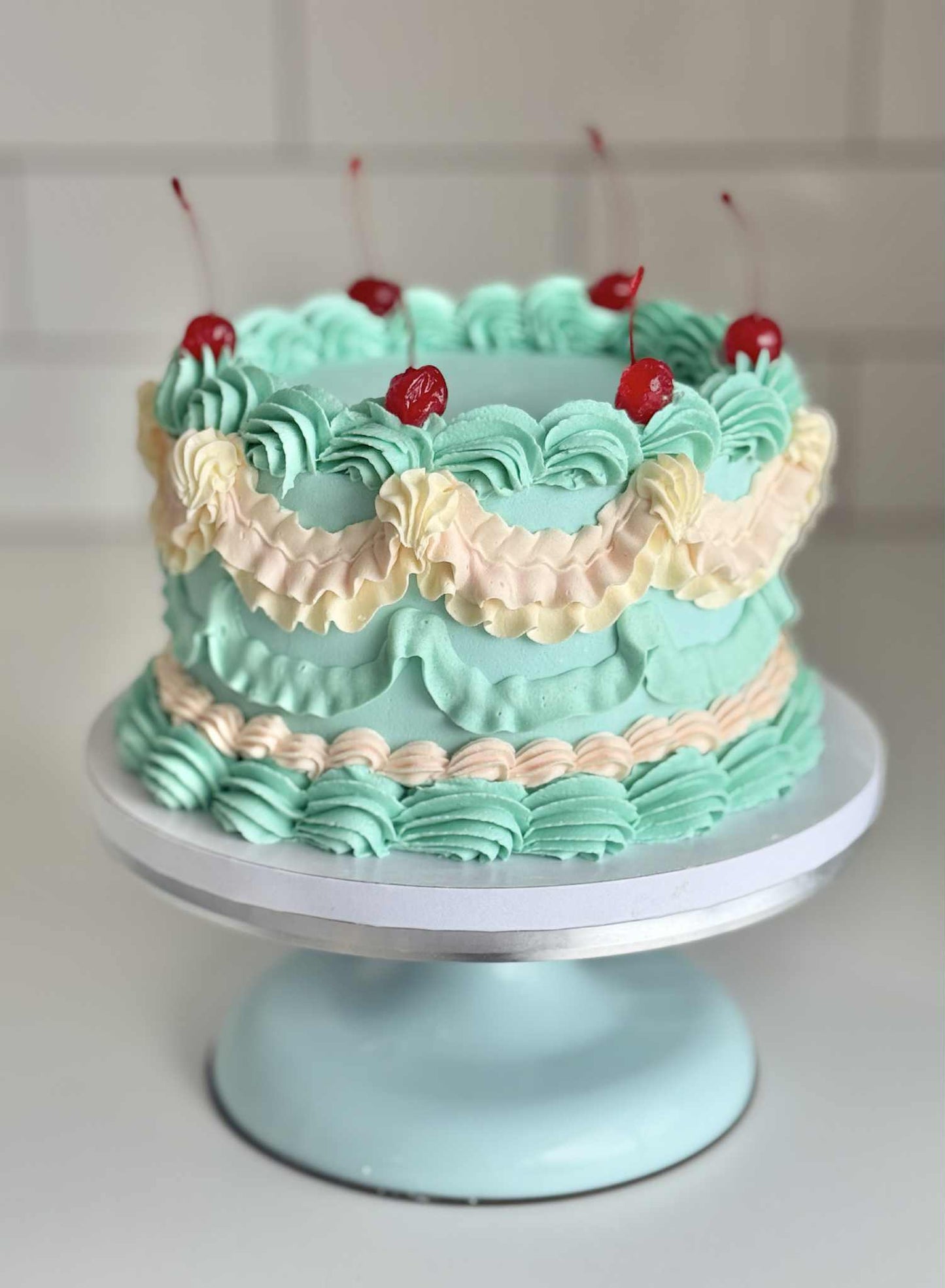 Vintage buttercream piping class - Tuesday November 4th - 6:30 - 8pm