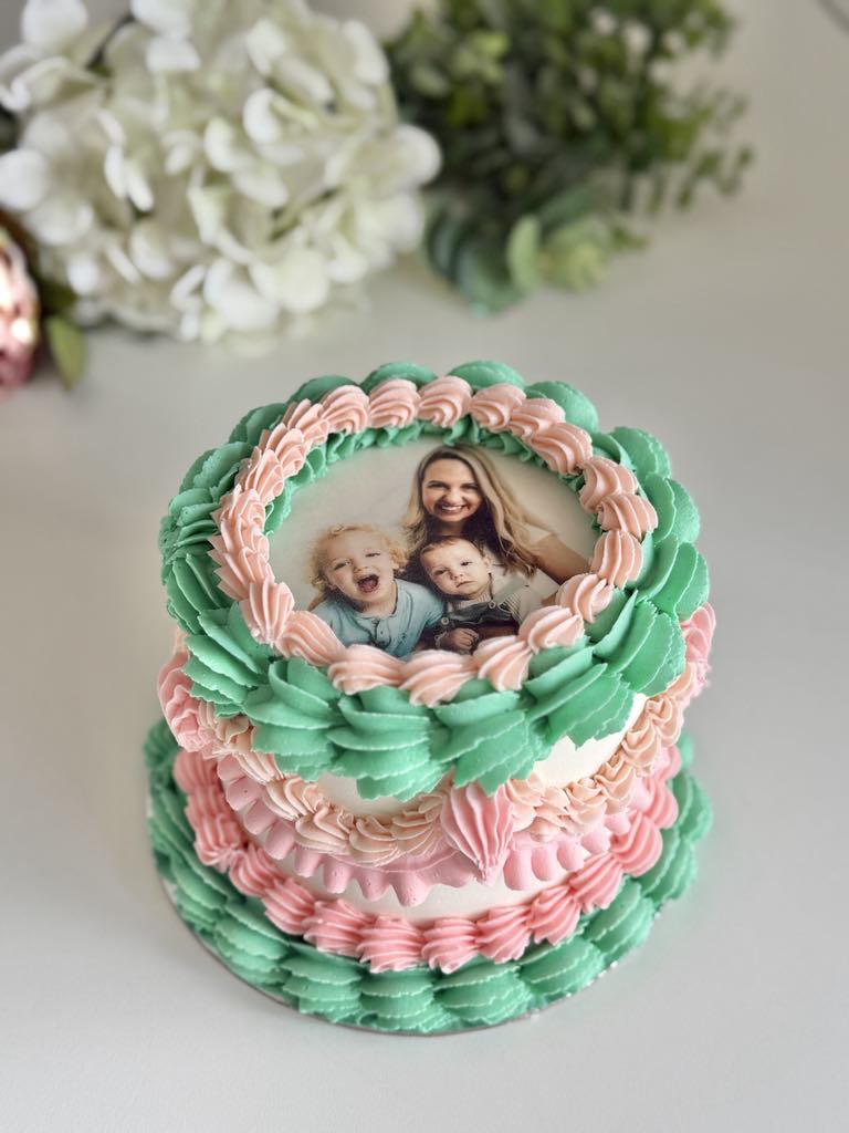 Mothers Day vintage cake