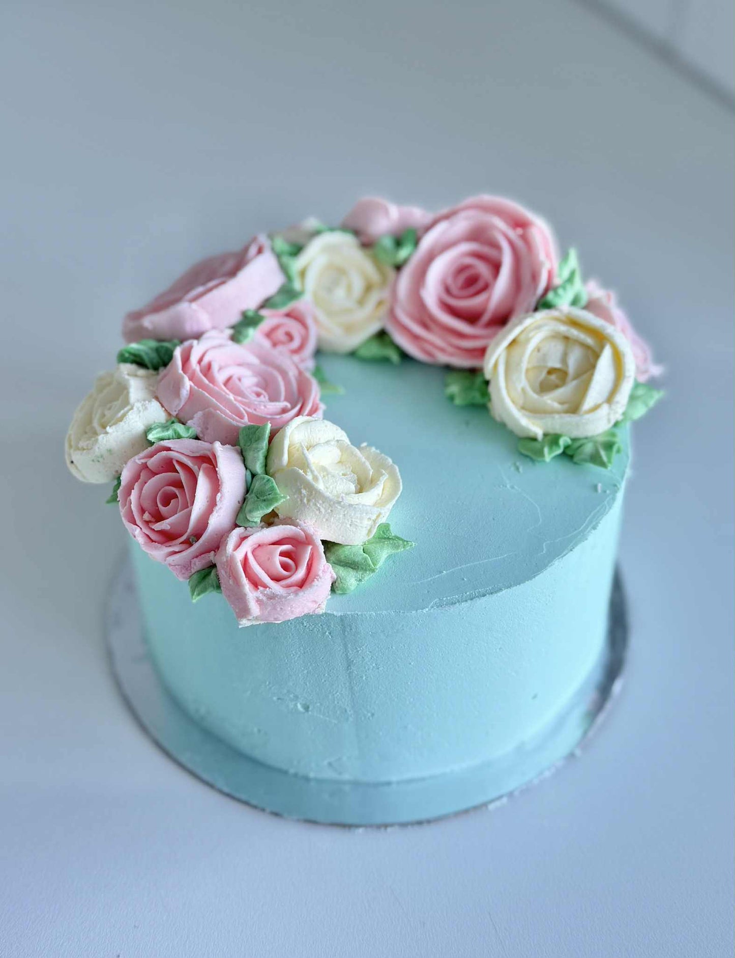 Buttercream rose piping class - Tuesday 30th September, 6:30 - 8pm