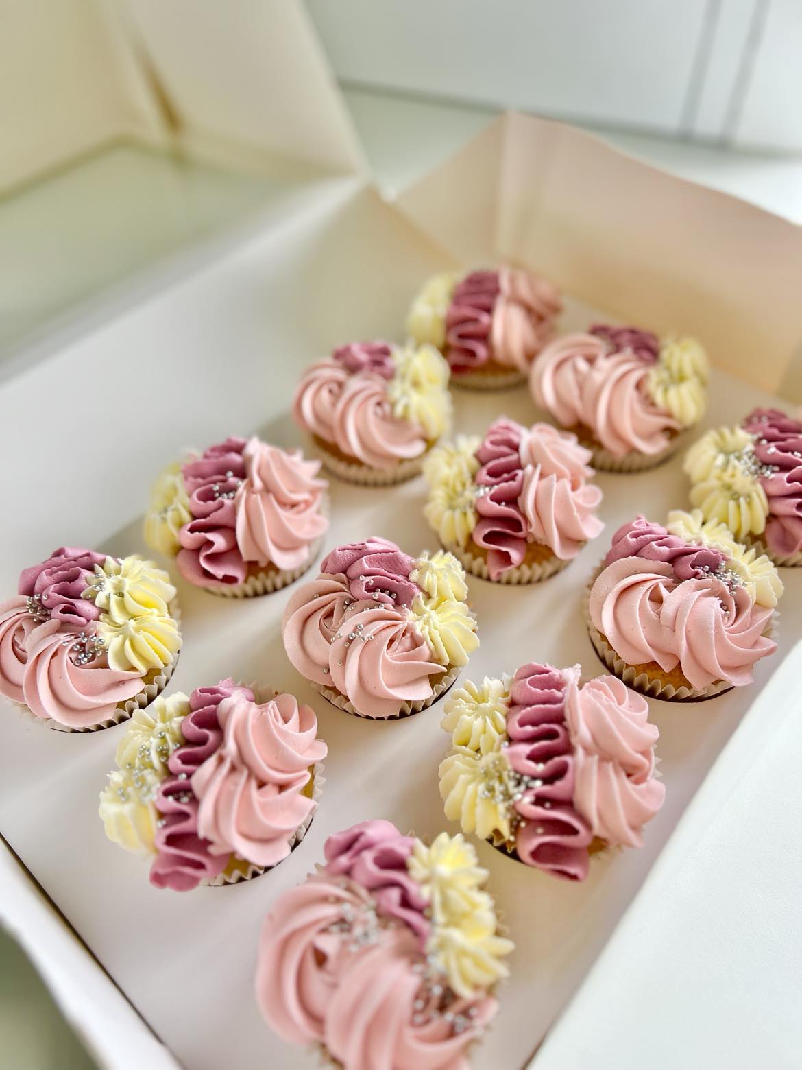 Buttercream and bubbles - Saturday 21st September, 1-2:30pm