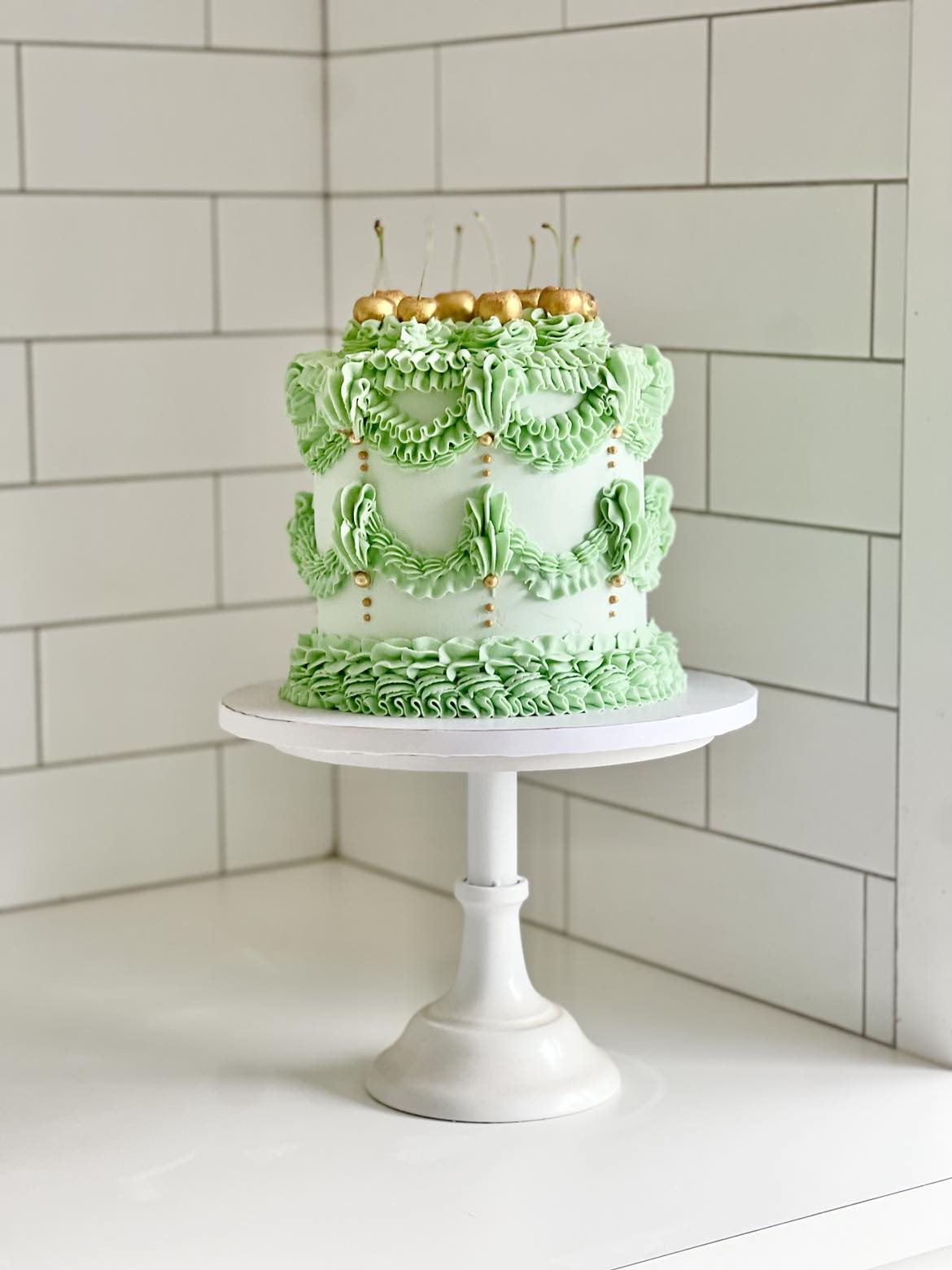 Vintage buttercream piping class - Tuesday June 10th, 6pm - 8pm