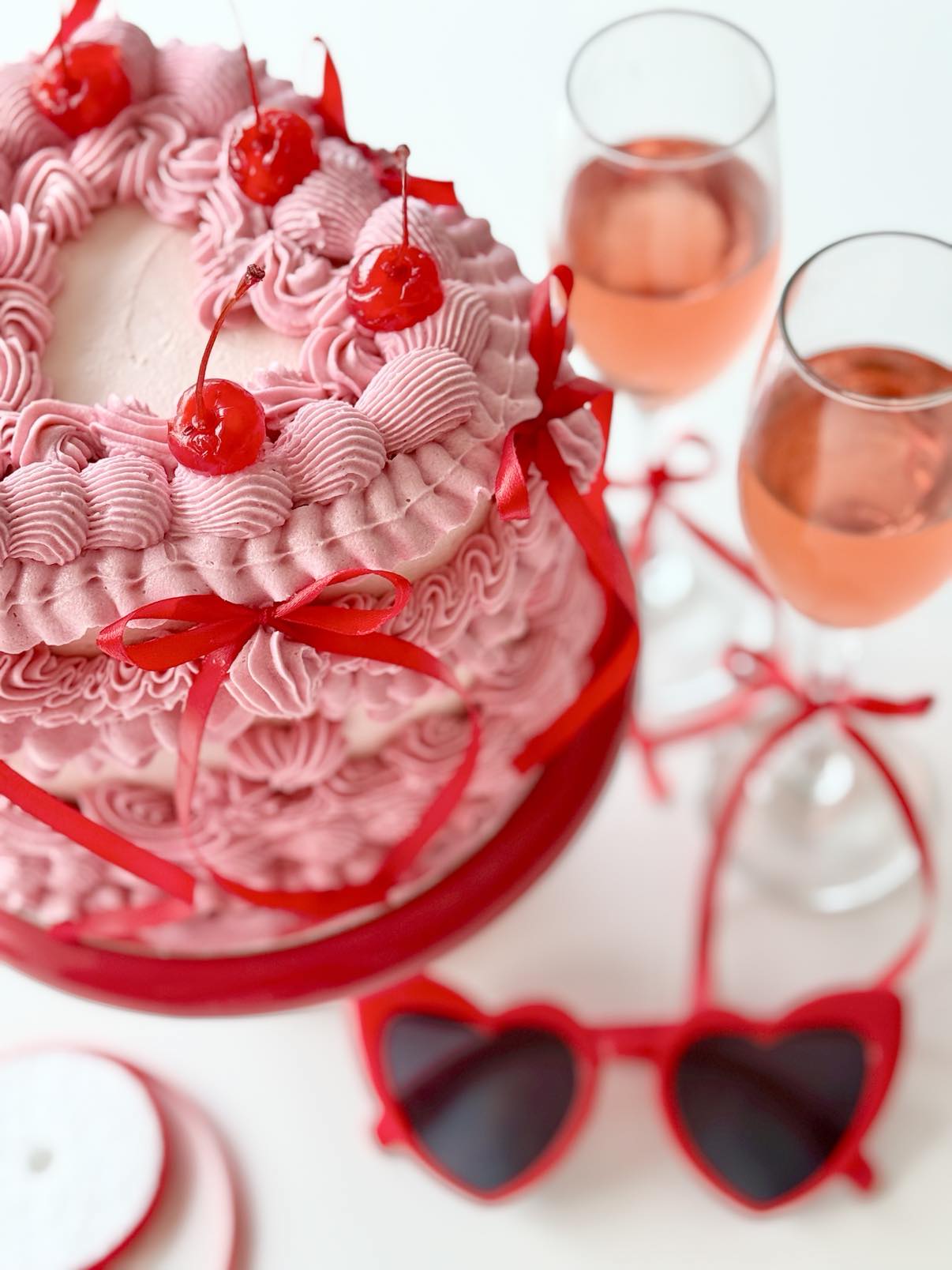 Buttercream and bubbles - Valentines edition! - 6-8pm, Tuesday 11th February