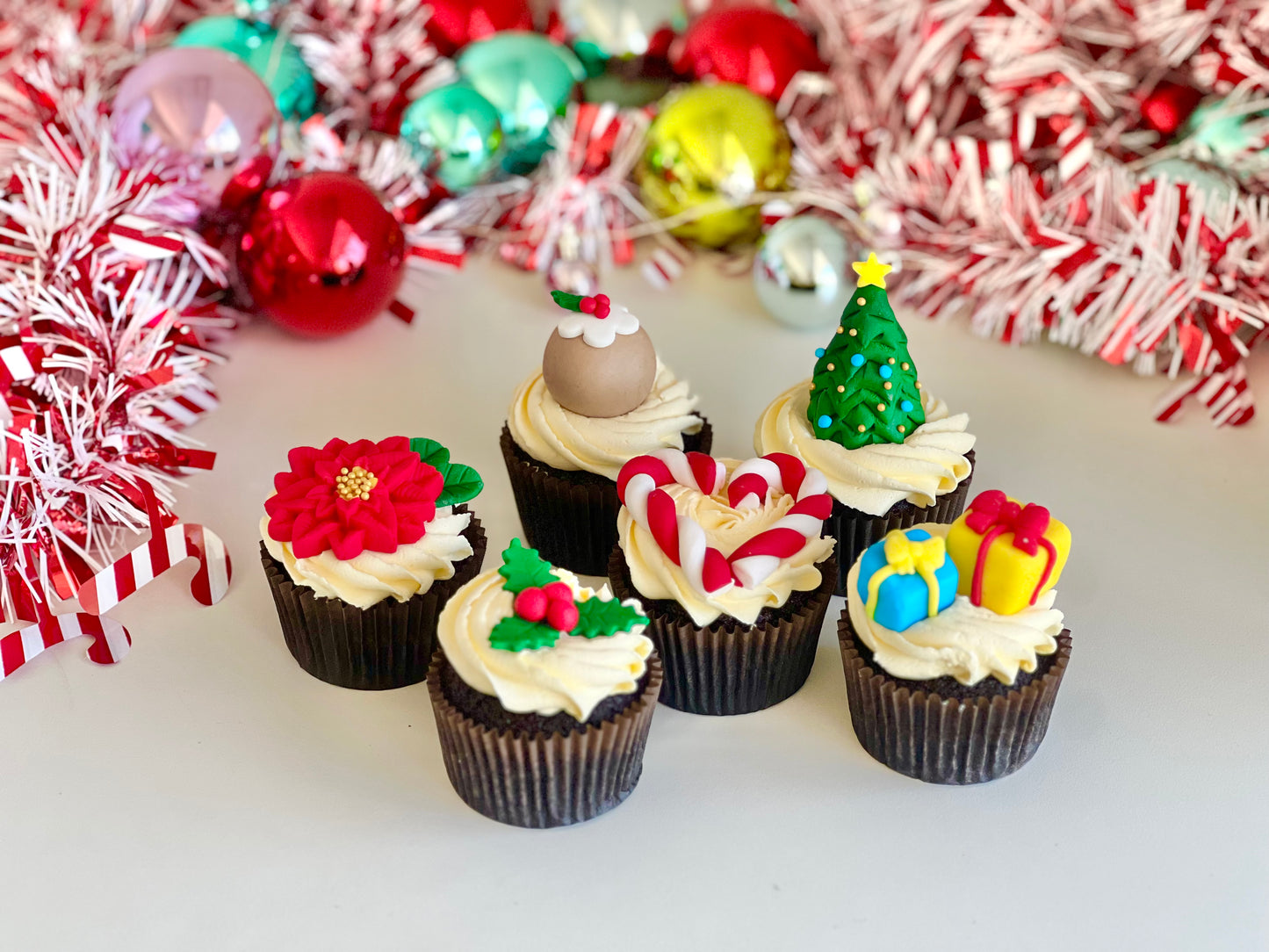 Buttercream and bubbles  - Christmas cupcakes! - Tuesday 10th December, 6:30pm - 8pm