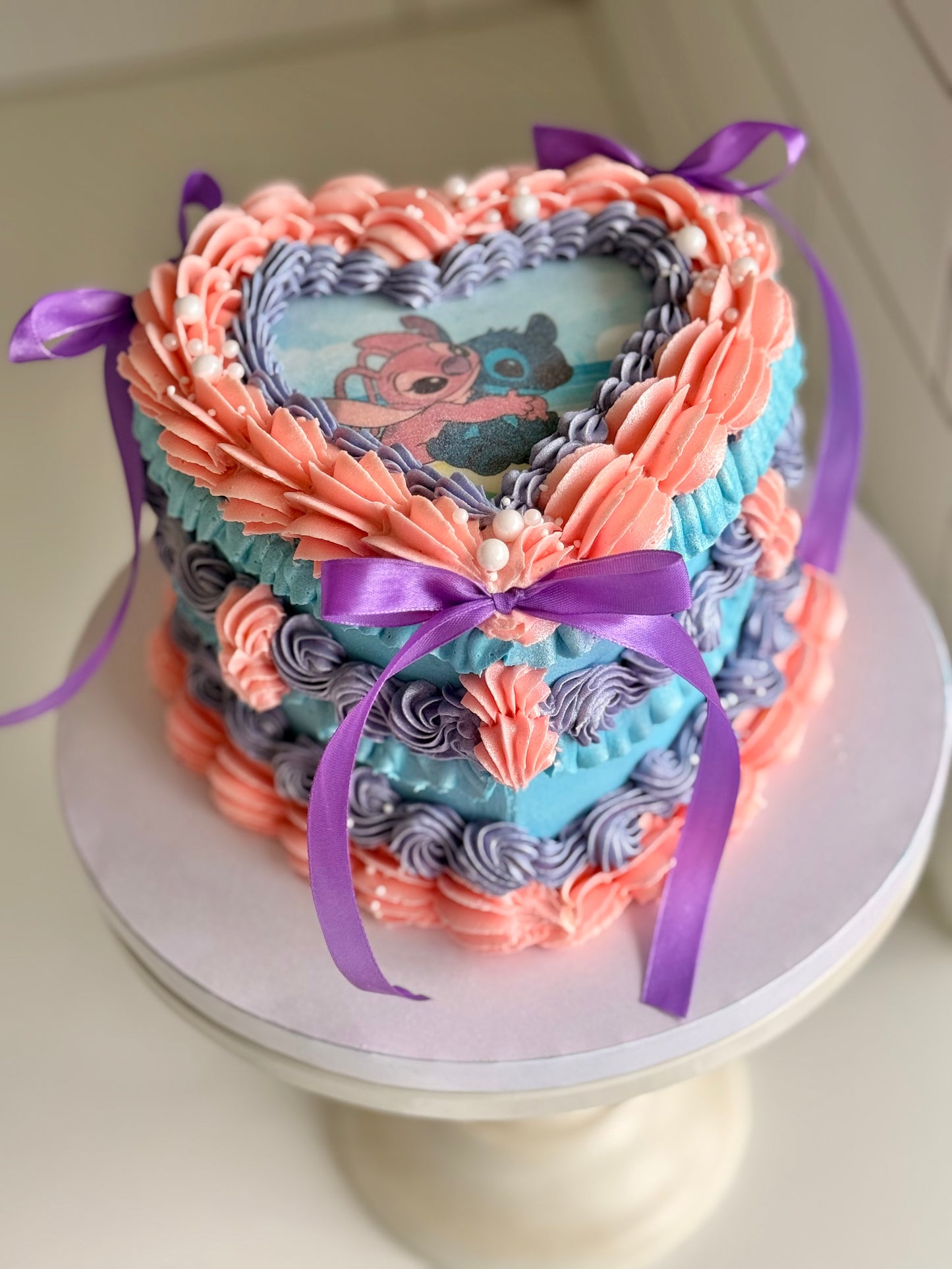 Deluxe vintage buttercream HEART