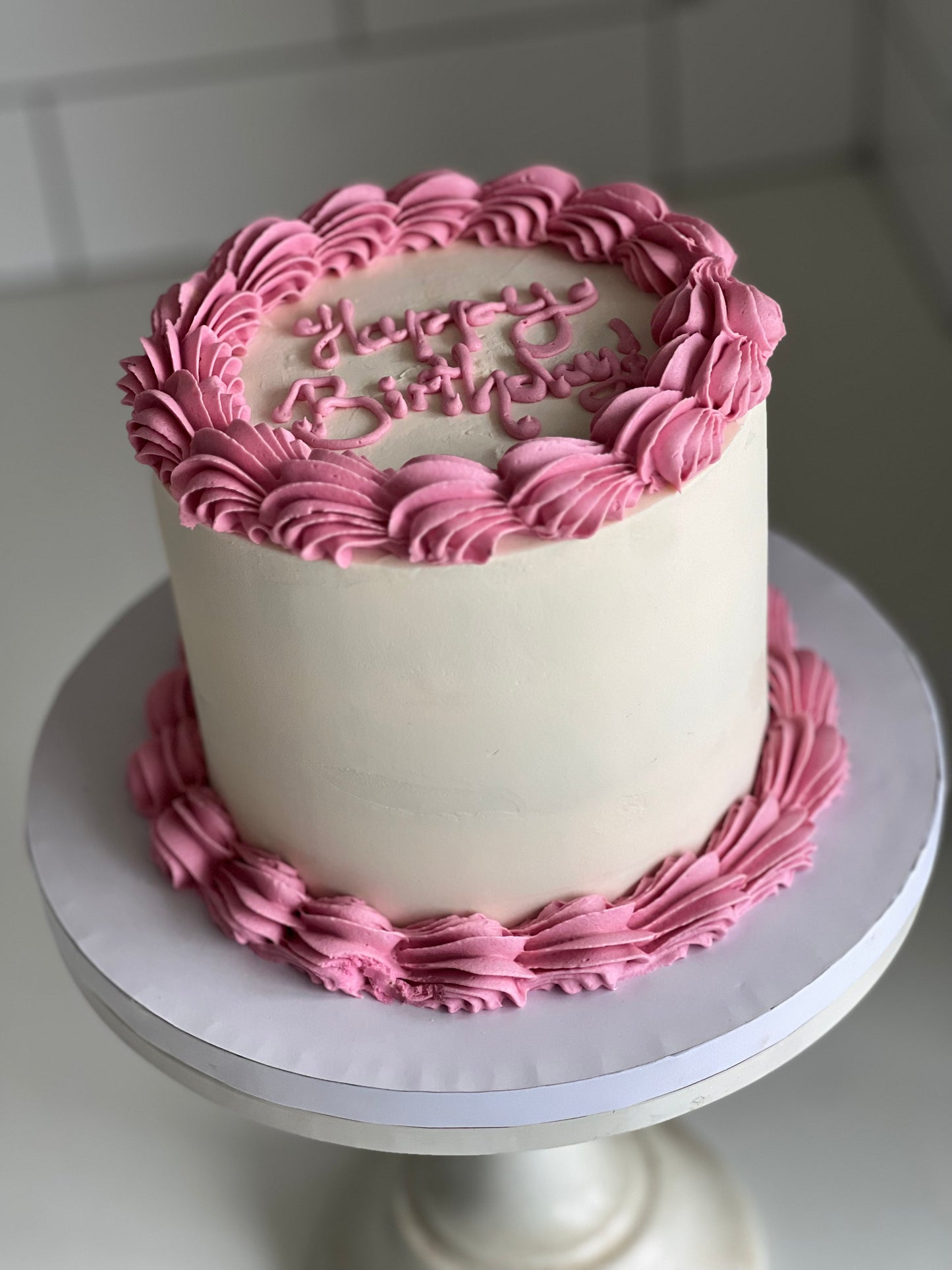 Classic buttercream round