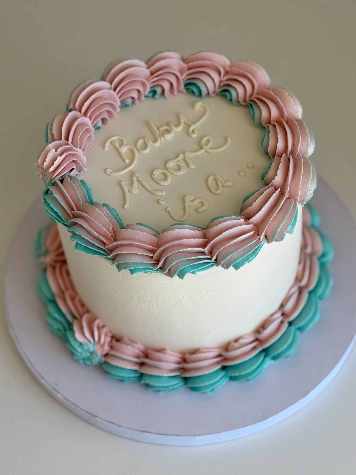 Classic buttercream round