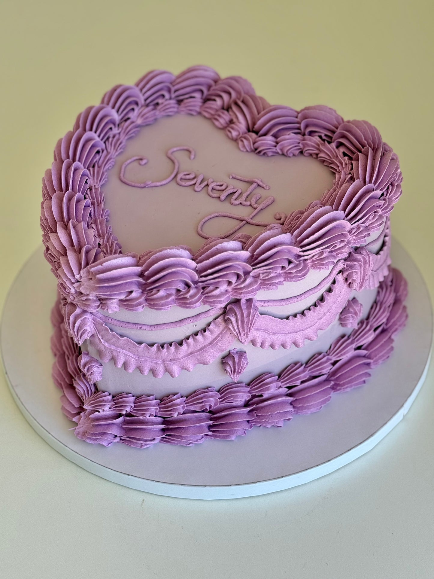 Deluxe vintage buttercream HEART